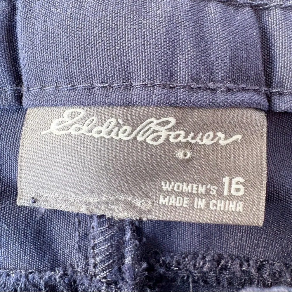 Eddie Bauer Blue Flat Front Shorts Classic Design new without tags